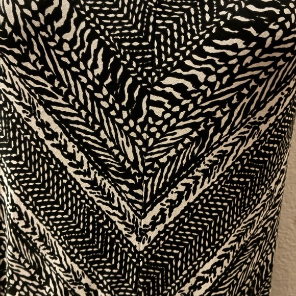 Robin Piccone Black & White Abstract Print Halter Jumpsuit Cover-Up S - Picture 9 of 14